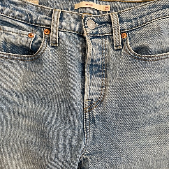 Levi’s Wedgie Jean - Picture 3 of 5